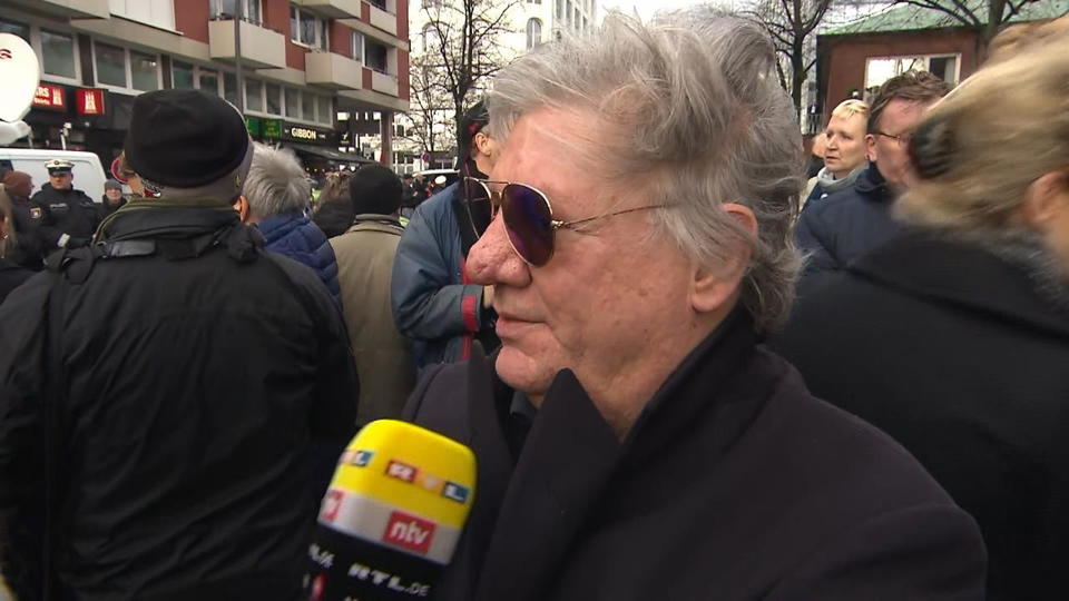 Stars nehmen Abschied von Jan Fedder