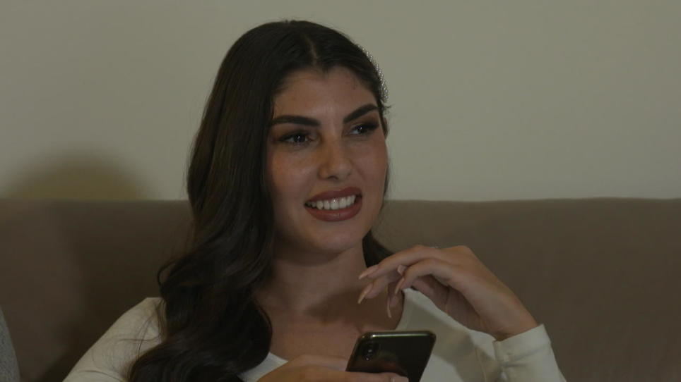 Yeliz Koc Ex Bachelor Kandidatin Hat Einen Halbbruder Doch Der Muss Geheim Bleiben