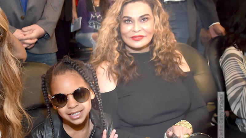 Beyonces Tochter Blue Ivy schminkt Oma Tina Knowles