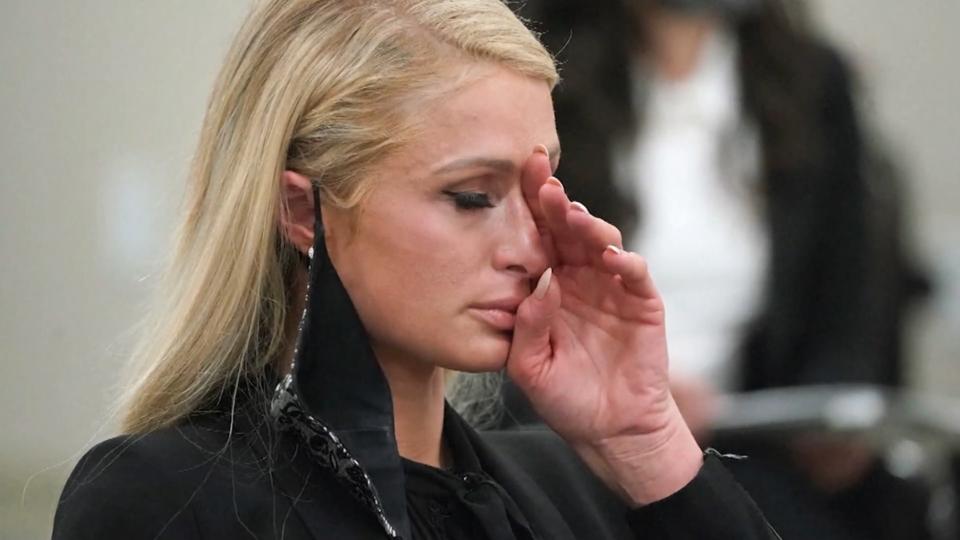 Paris Hiltons emotionaler Auftritt