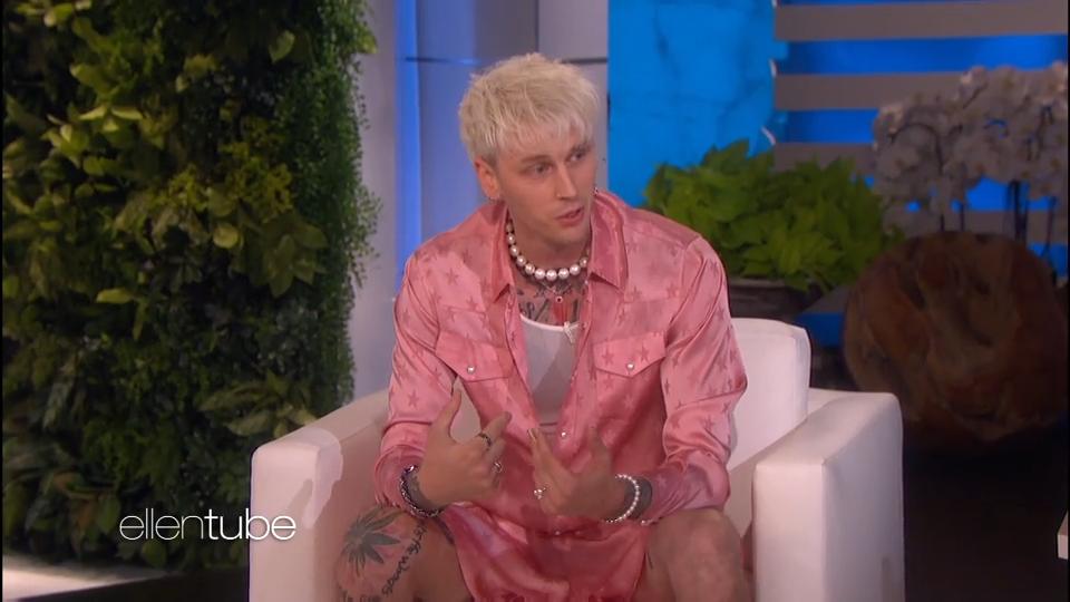 Machine Gun Kelly bekommt ein ganz besonderes Geschenk