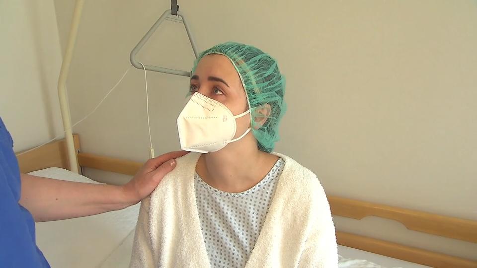 6-Stunden-Eingriff: Cathy Lugners Brustimplantate sind raus