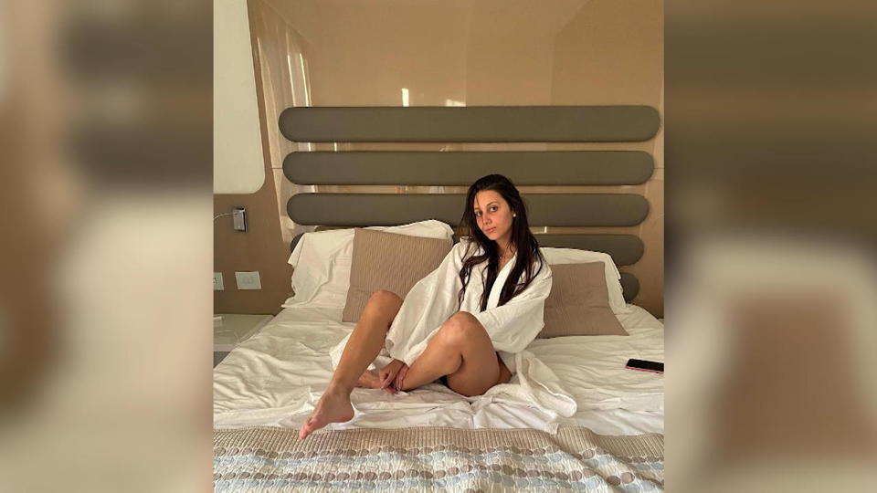 Eros Ramazzotti mit italienischem Model gesichtet