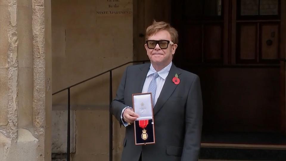 Royaler Ehrenorden für Elton John
