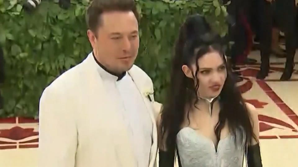 Elon Musk & Grimes wählen für Tochter DIESEN Namen