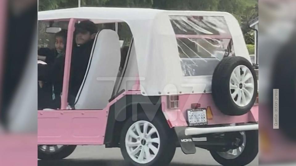 Pete Davidson cruist mit North West durch die Gegend