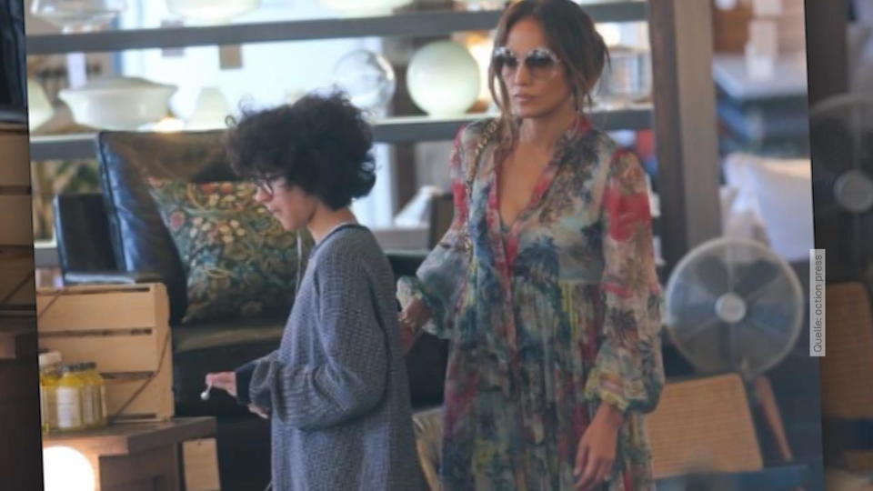 Verdächtiger Ring: Jennifer Lopez verlobt?
