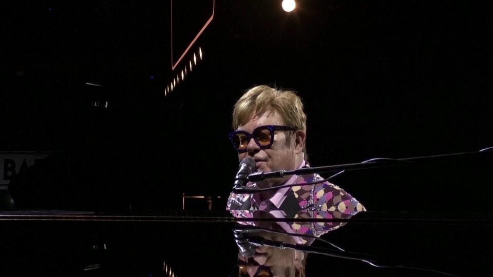 Sir Elton John singt für die Queen