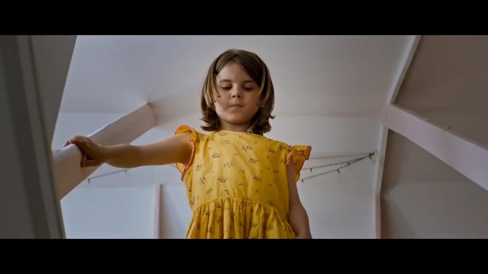 Trailer zum Film "Oskars Kleid"