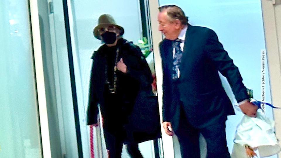 Richard Lugner holt Jane Fonda vom Flughafen ab!