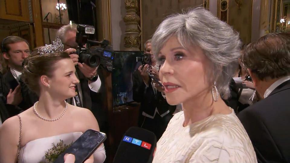 Jane Fonda: Kartoffelsalat und Cinderella-Kleid