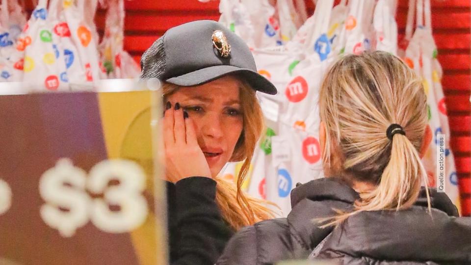 Shakira weint in der Öffentlichkeit