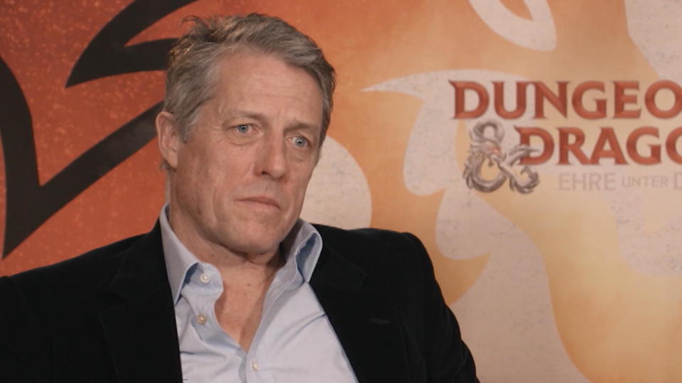 Hugh Grant vergleicht sich mit Hodensack