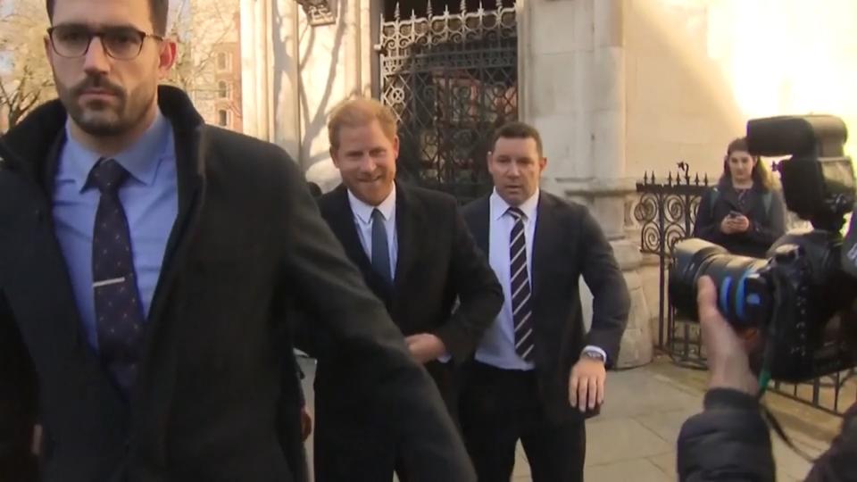 Prinz Harry überraschend zurück in London