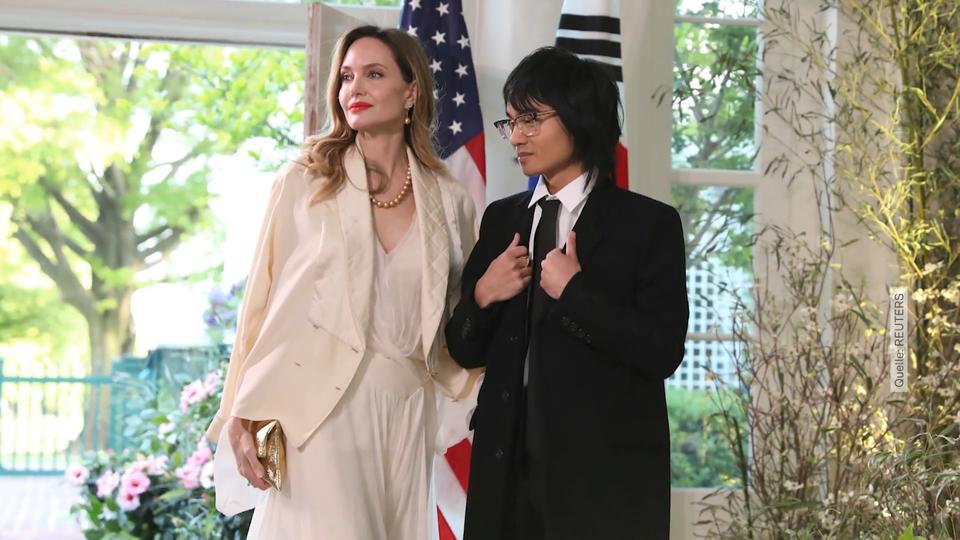 Angelina Jolie erscheint mit Sohn Maddox bei Bankett